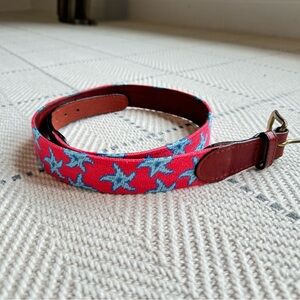 Smathers & Branson size 34 belt pink and blue starfish needlepoint belt